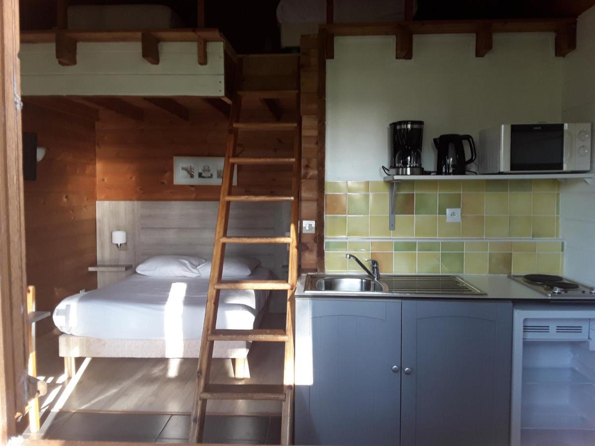 Le Domaine Du Cerf Blanc Hotell Carentoir Exteriör bild